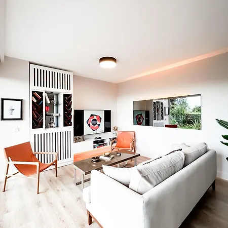 Bosphorus Panoroma Designer Suite, Optional Butler Κωνσταντινούπολη