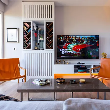 Bosphorus Panoroma Designer Suite, Optional Butler