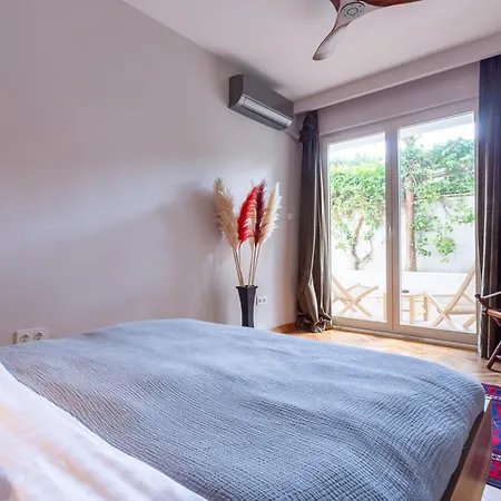 Bosphorus Panoroma Designer Suite, Optional Butler *